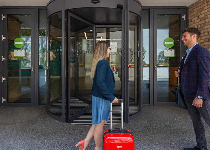 Hotel Ibis Styles Center 3*