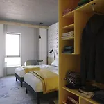 Ibis Styles Center מלון 3*