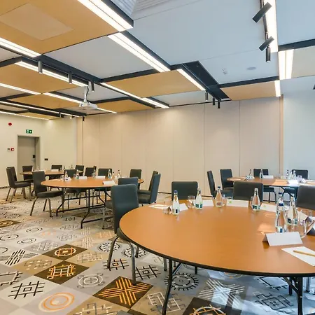 Ibis Styles Center 3*