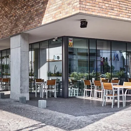 Ibis Styles Center فندق بوخارست