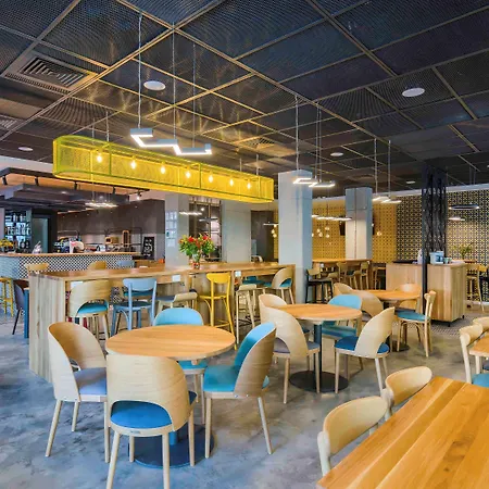 Ibis Styles Center 3* بوخارست