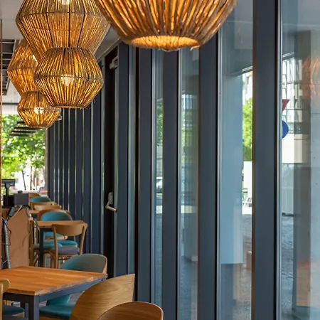 Ibis Styles Center Hotell
