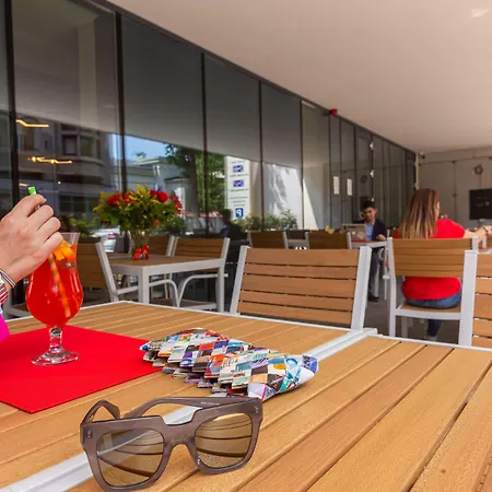 Ibis Styles Center Otel