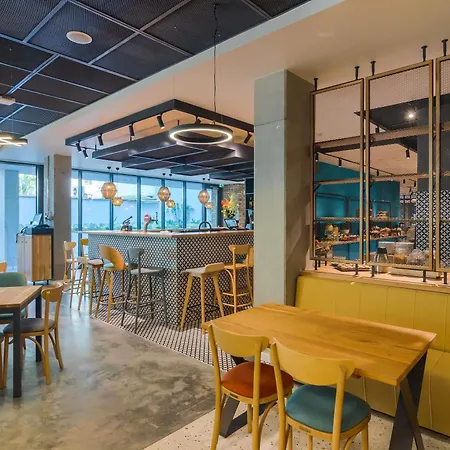 Hotel Ibis Styles Center 3*