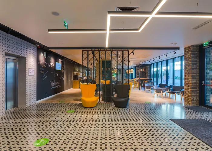 Ibis Styles Center