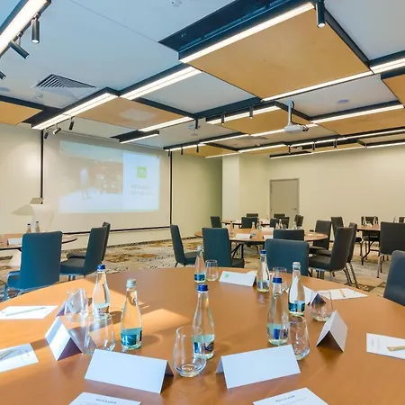 Ibis Styles Center