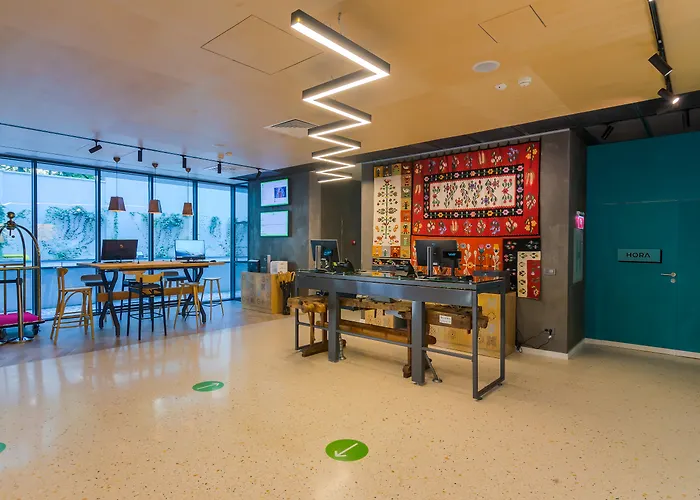 Ibis Styles Center 3*