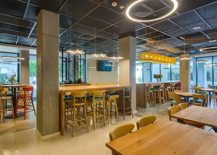 ホテル Ibis Styles Center 3*