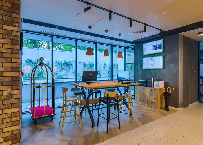Ibis Styles Center